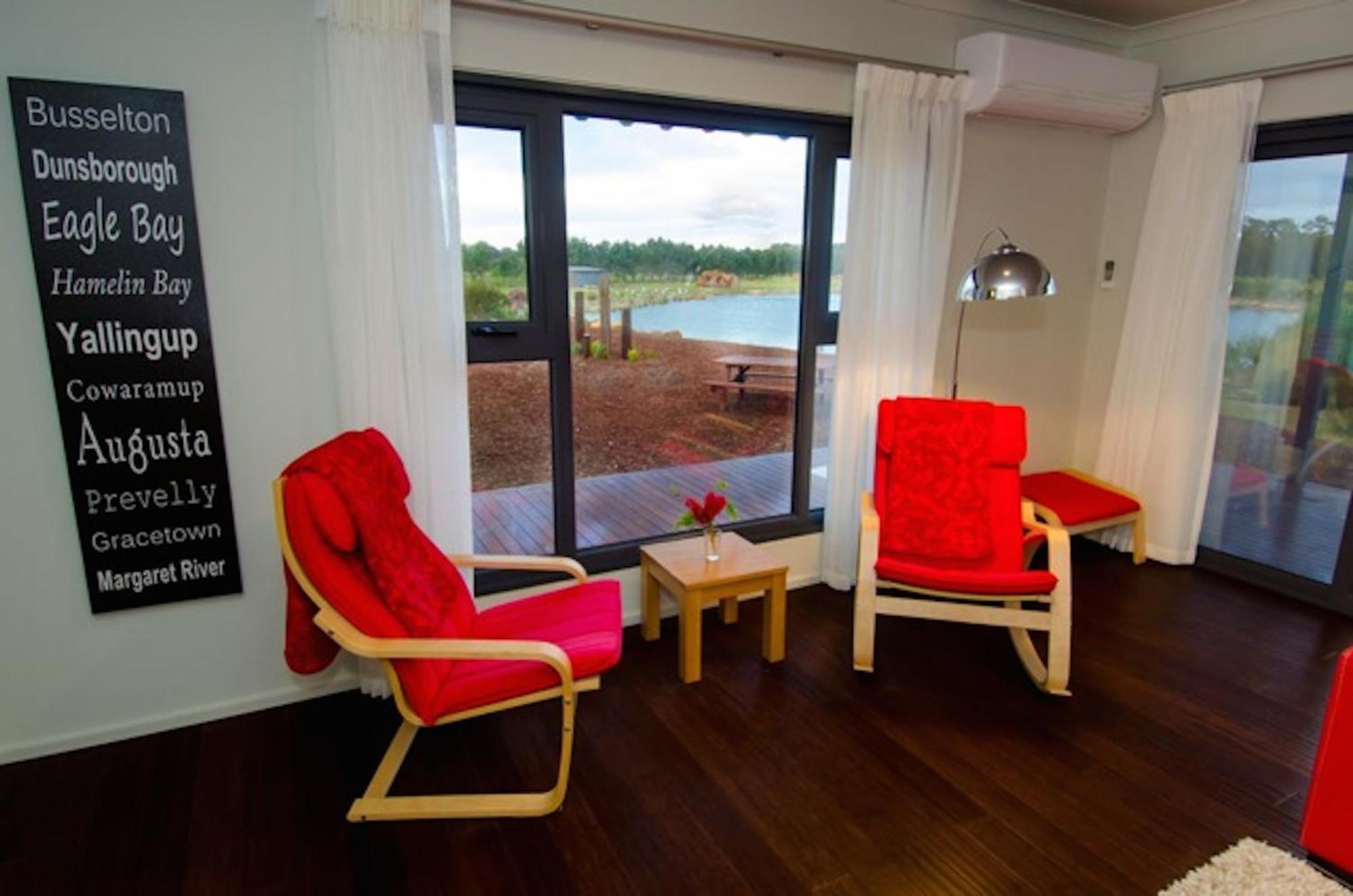 Kooyar Mia Guest House Metricup Екстериор снимка